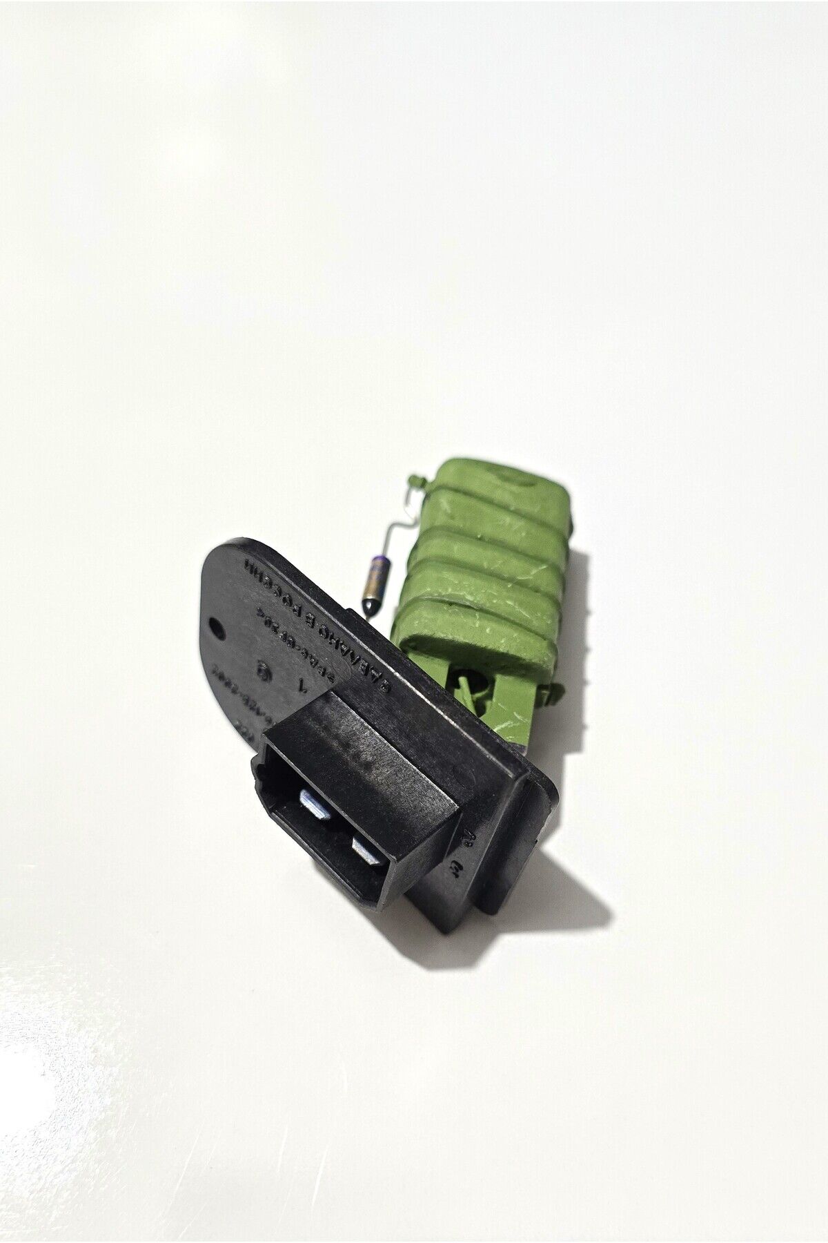 LADA VEGA KALORİFER REZİSTANSI 3 FİŞLİ