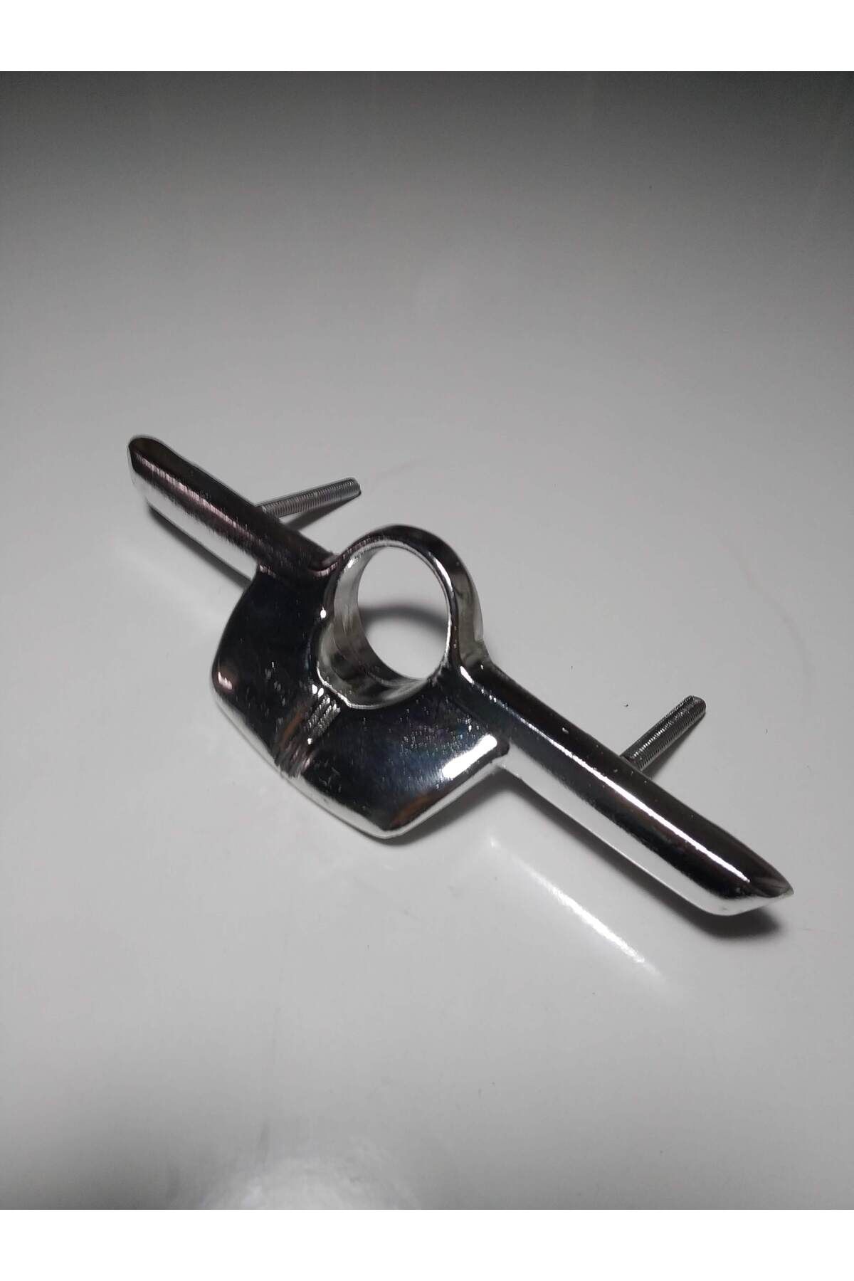 Lada niva bagaj açma kolu