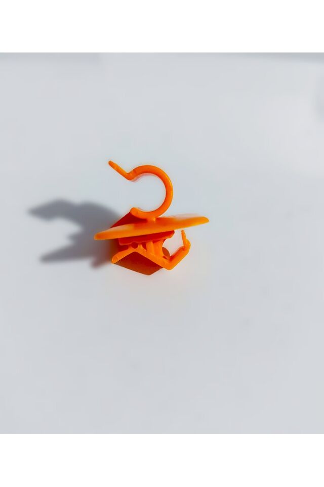 skoda fabia kaput demir plastiği