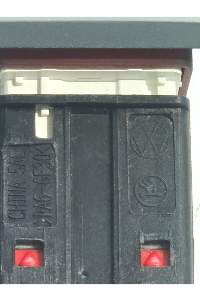 Skoda Fabia 07-14 Roomster 06-10 Dörtlü Düğmesi Flaşör (5J0953235)