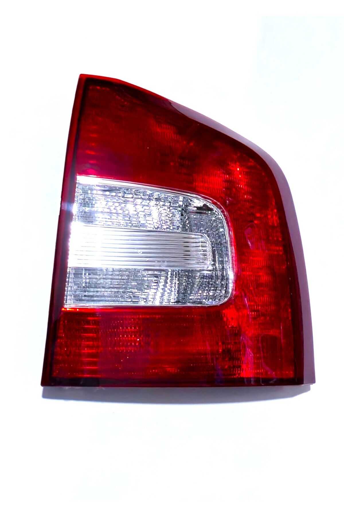 SKODA OCTAVİA SAĞ STOP LAMBASI STW (2008-2013 ARASI COMBİ FACELİFT KASA) 1Z9 945 112A