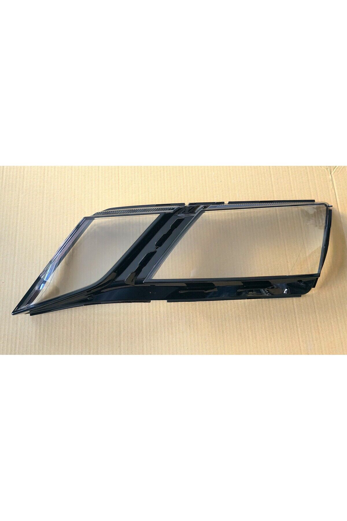 SKODA OCTAVİA 2017-2020 SOL FAR CAMI 5E1 941 015 C