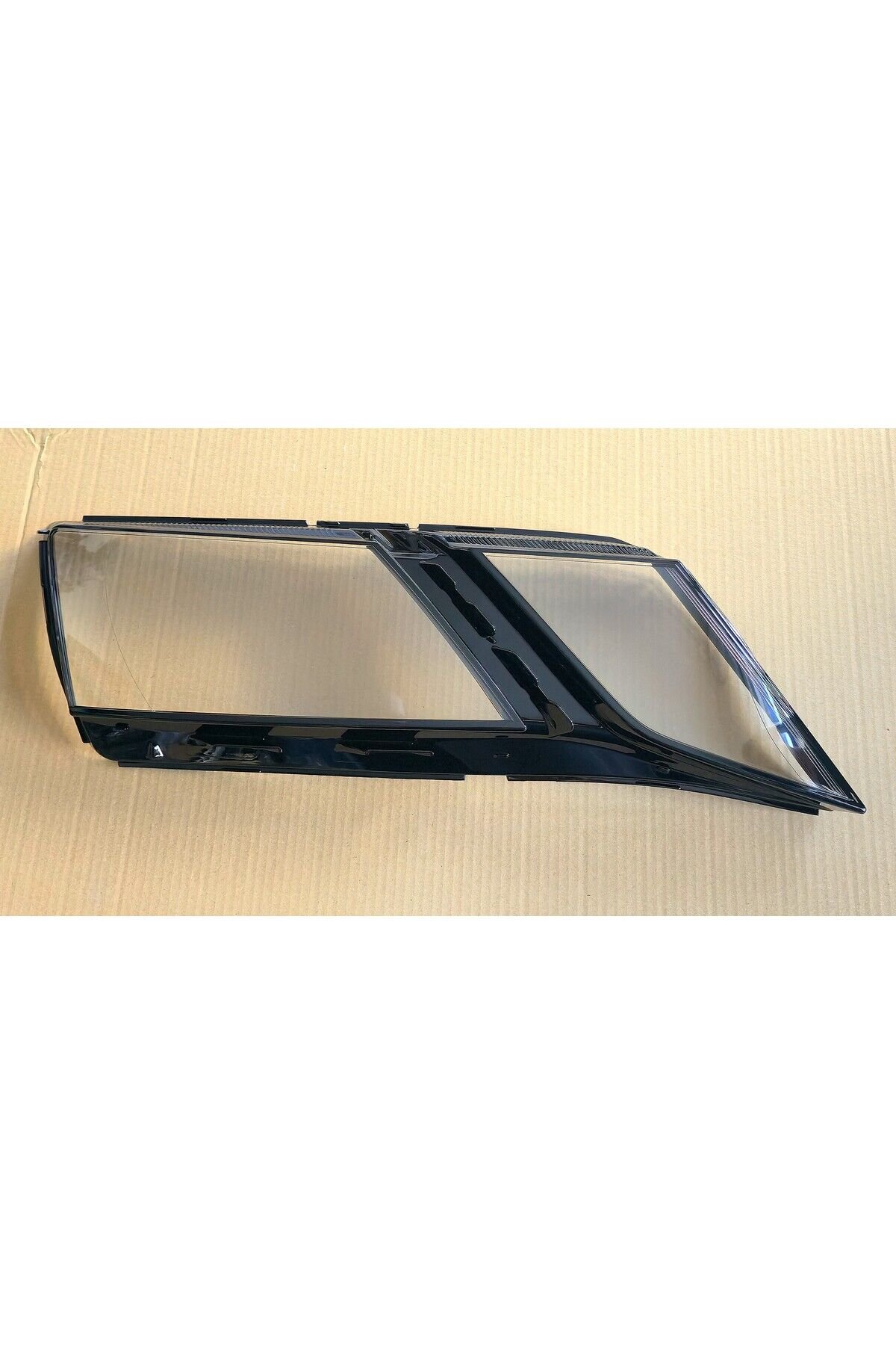 SKODA OCTAVİA 2017-2020 SAĞ FAR CAMI 5E1 941 016 C