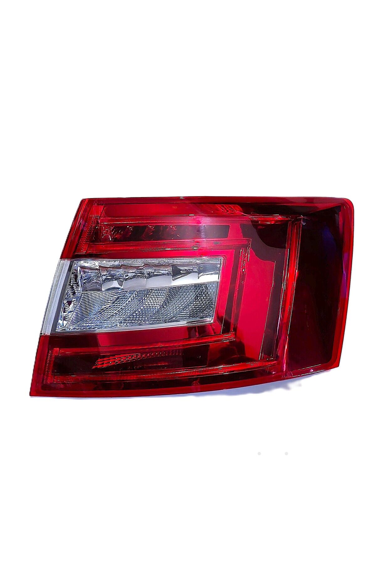 SKODA OCTAVİA 2013-2017 UYUMLU SAĞ LED STOP LAMBASI (5E5945112A)