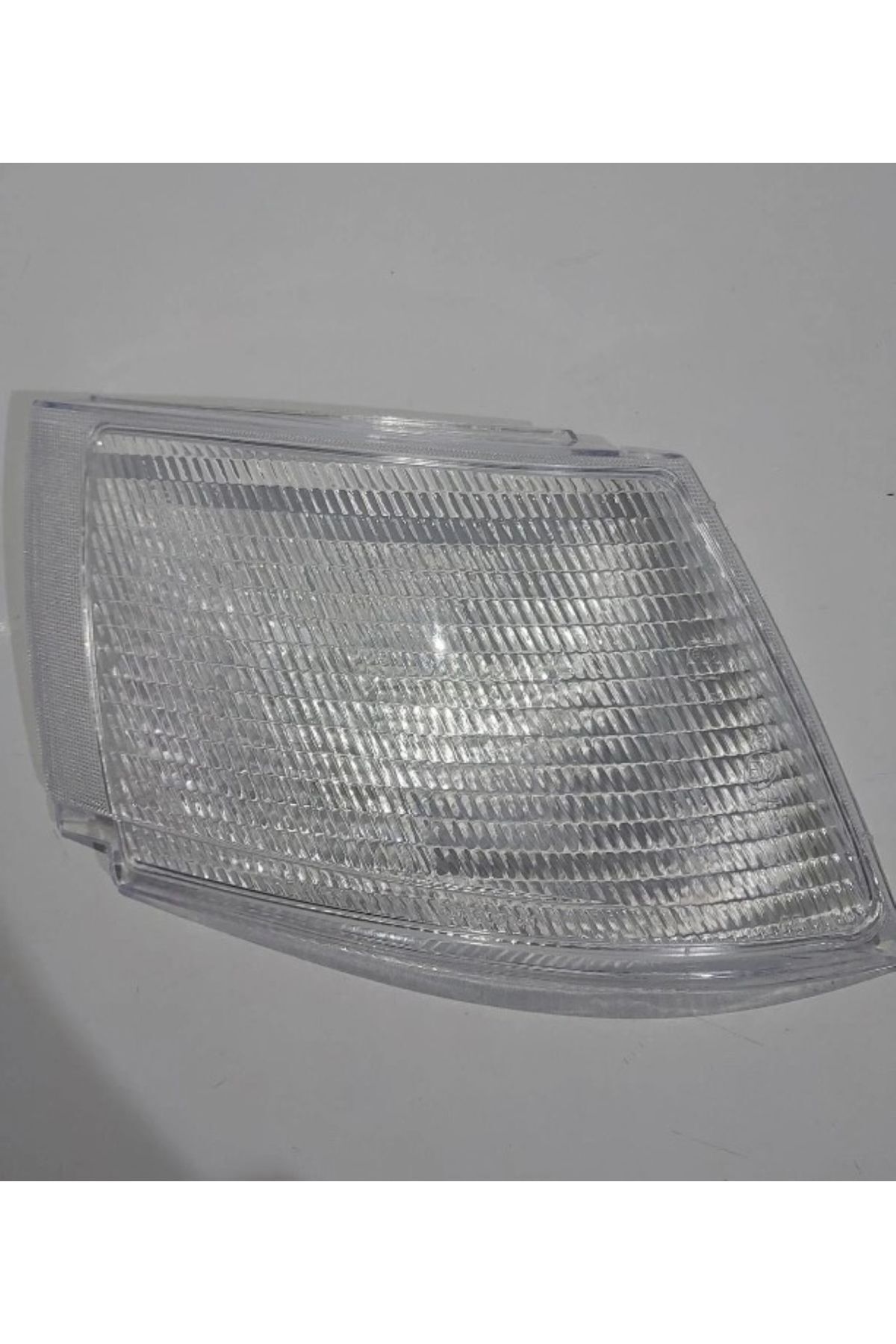 Vega Sağ Sinyal Camı